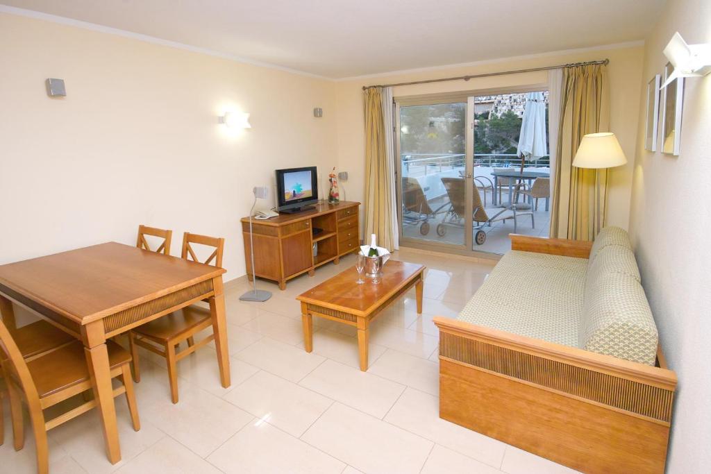 Apartamentos Balansat Port de Sant Miguel Quarto foto